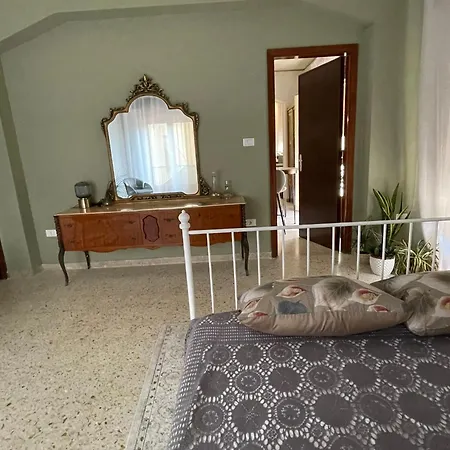 Domus Flora Bed & Breakfast